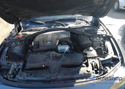 2016 BMW 320I z USA, uszkodzony, nr VIN WBA8E1G50GNT36429